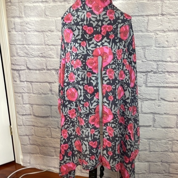 Floral wrap/scarf/kimono - Picture 6 of 12